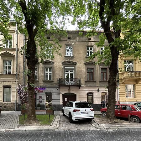 Modern Apartment, 5Mins To Rynok Square Lviv Exterior foto