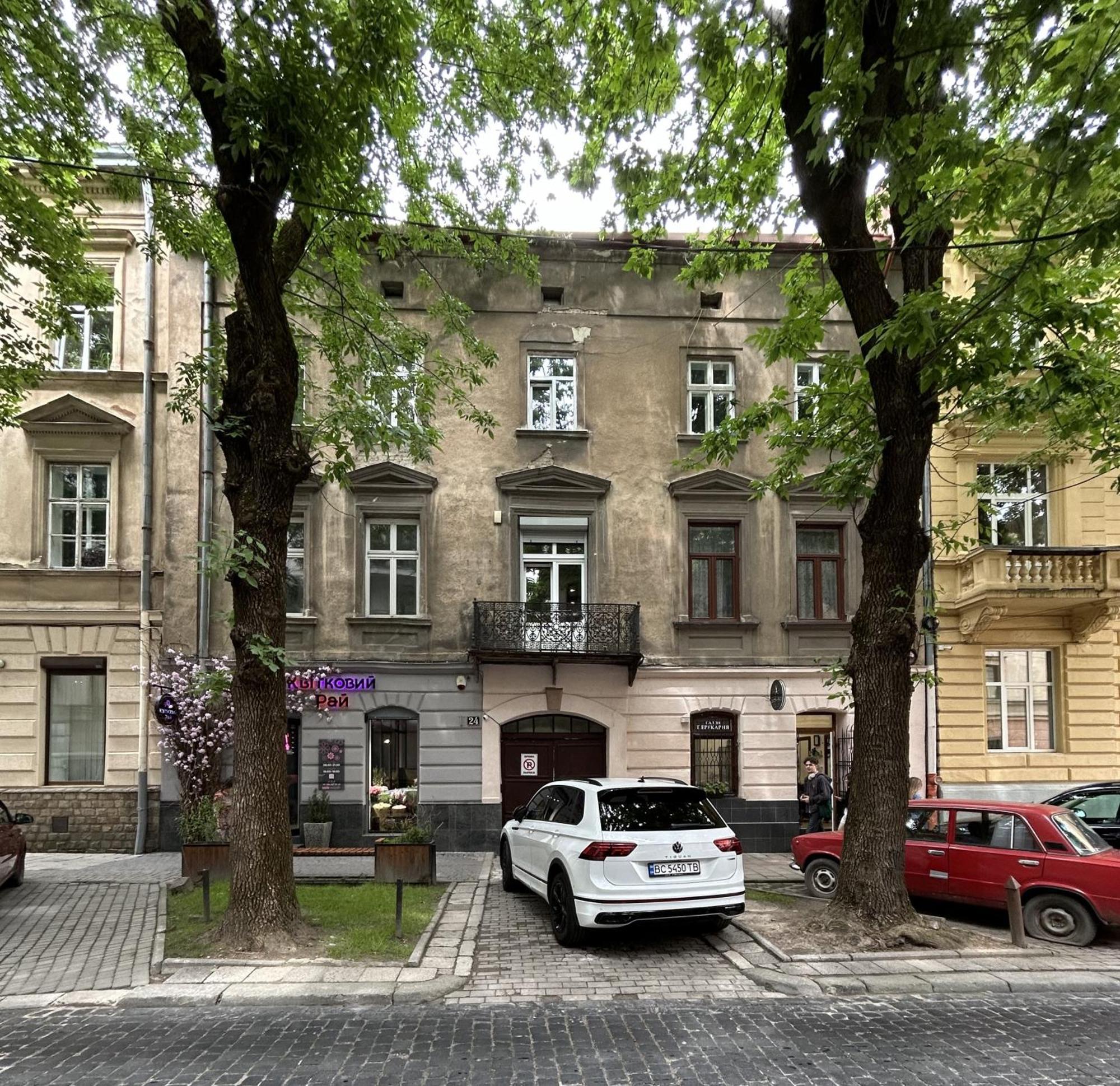 Modern Apartment, 5Mins To Rynok Square Lviv Exterior foto